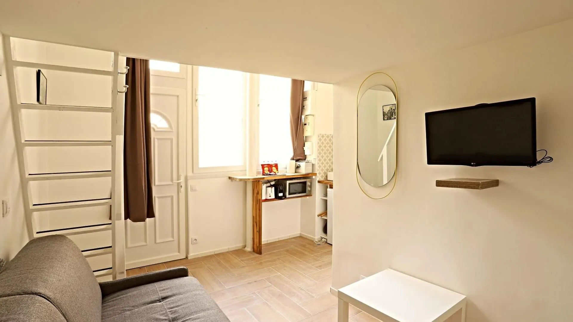 Beautiful Apartment 11St District Paris 0*,